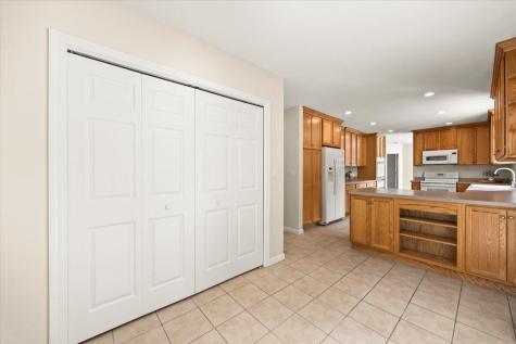 7 Maud Palmer Drive Wareham MA 02571