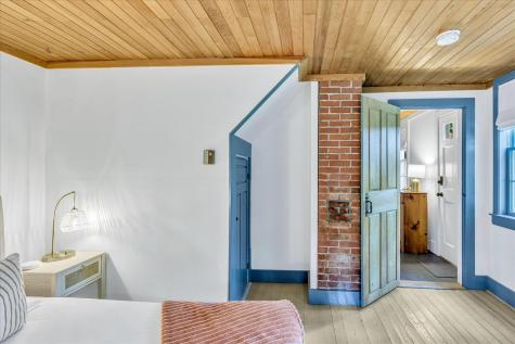 1825 Main Street West Barnstable MA 02668