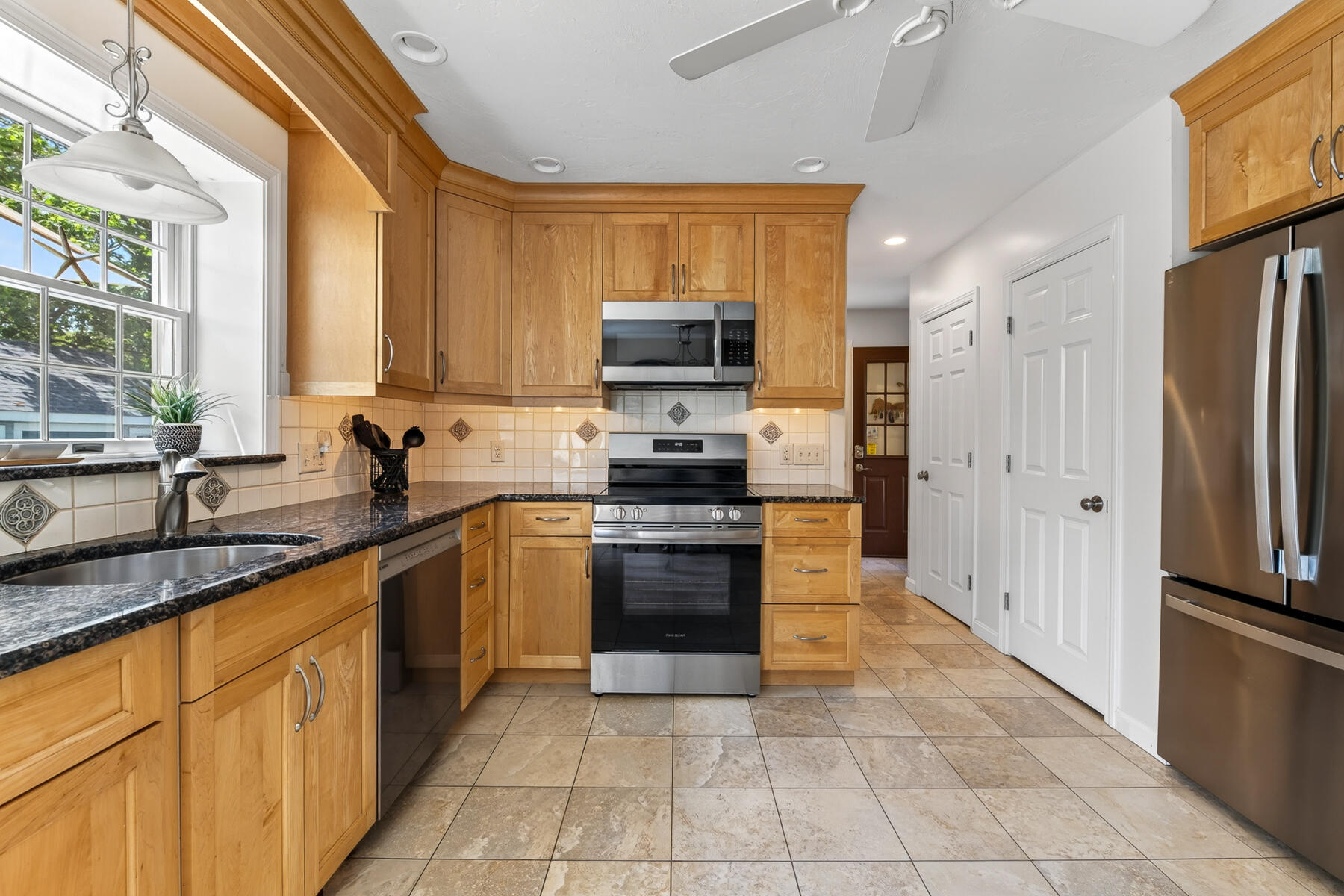 21 Caseys Way Falmouth MA 02536