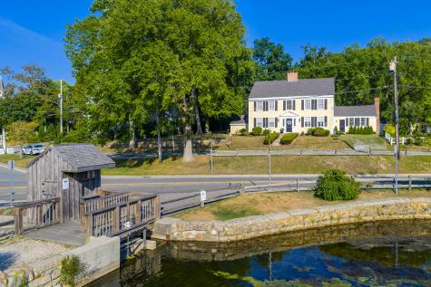 132 Main Street Sandwich MA 02563