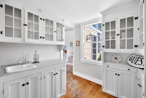 132 Main Street Sandwich MA 02563