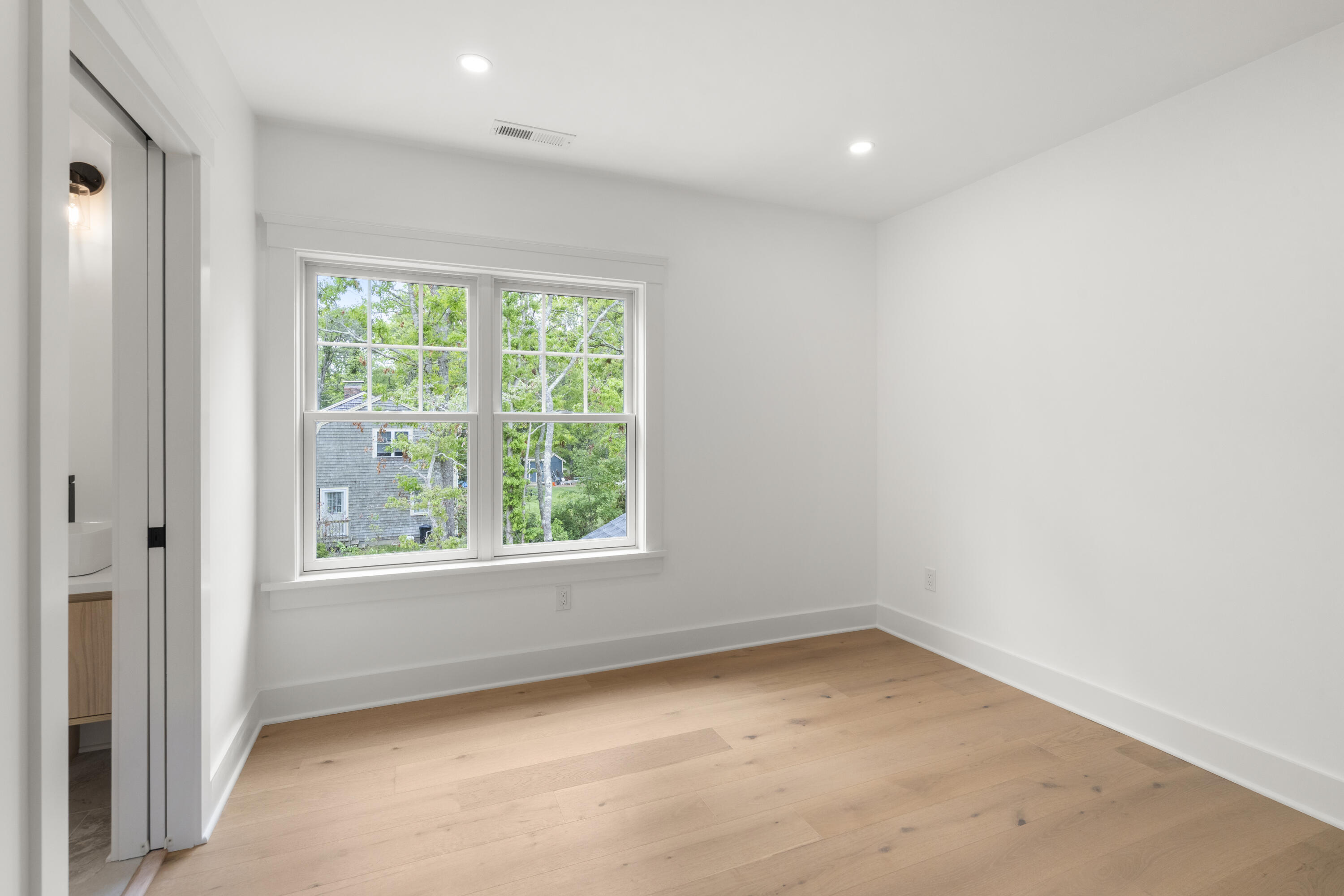 10 Laurel Lane Forestdale MA 02644