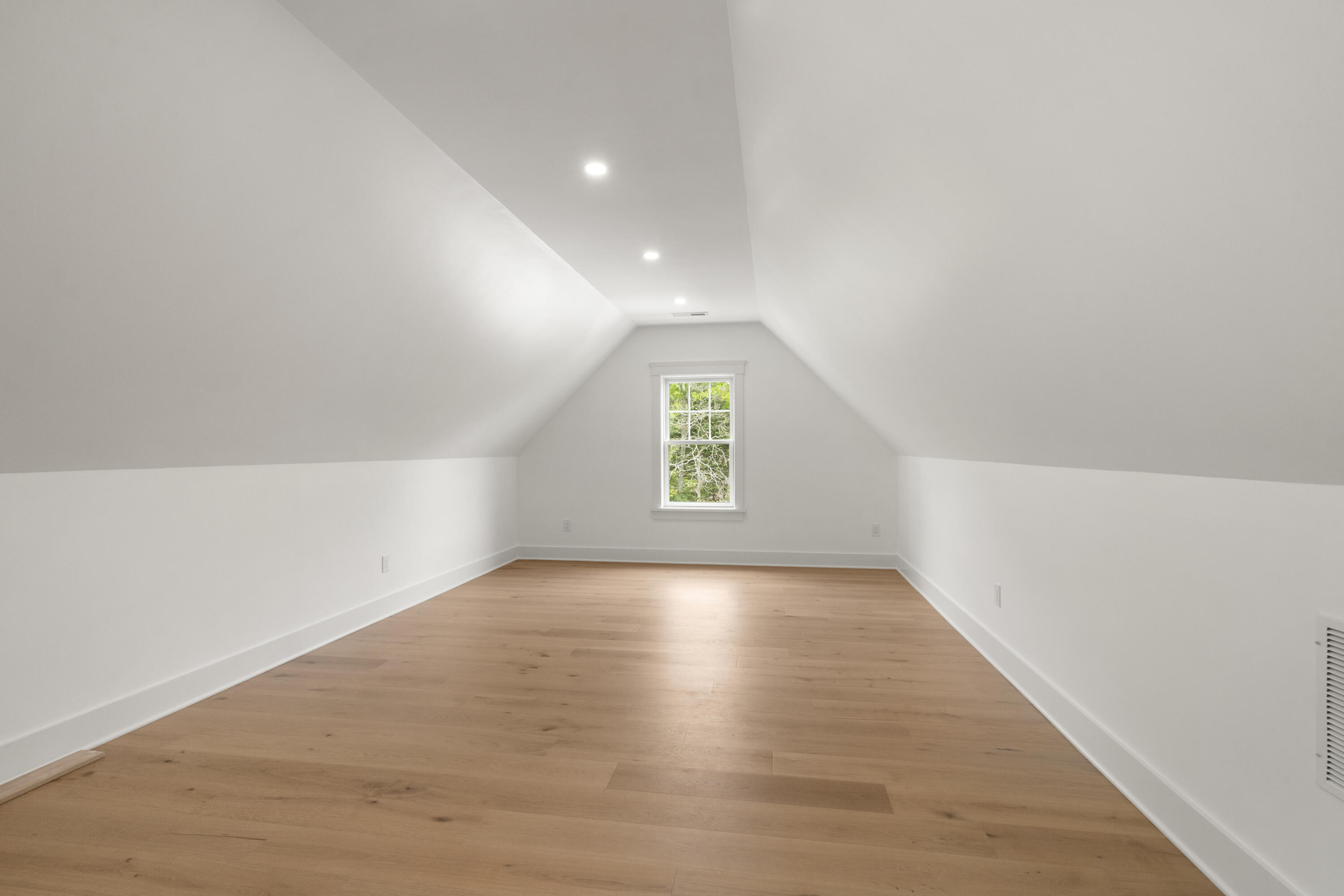 10 Laurel Lane Forestdale MA 02644