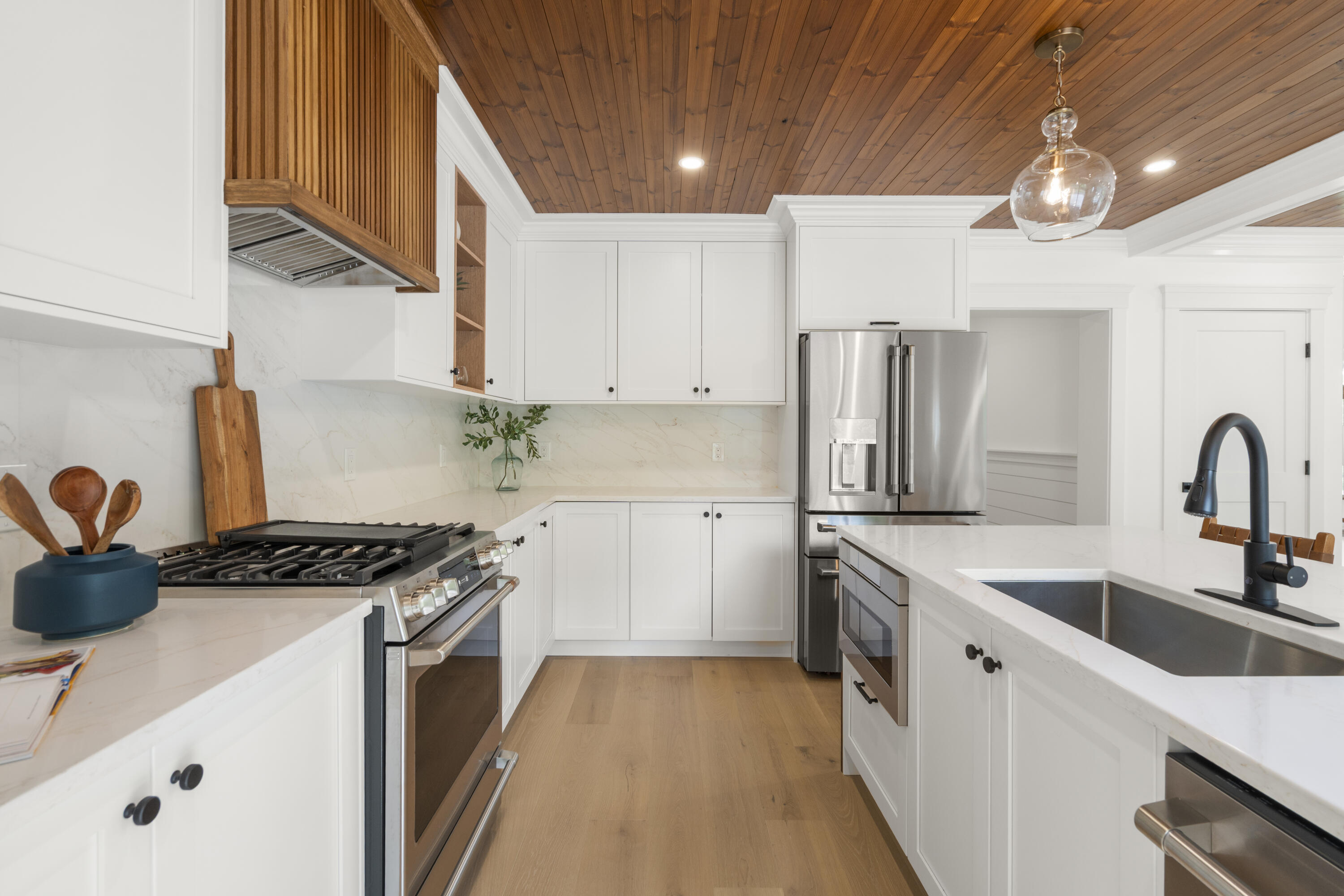 10 Laurel Lane Forestdale MA 02644