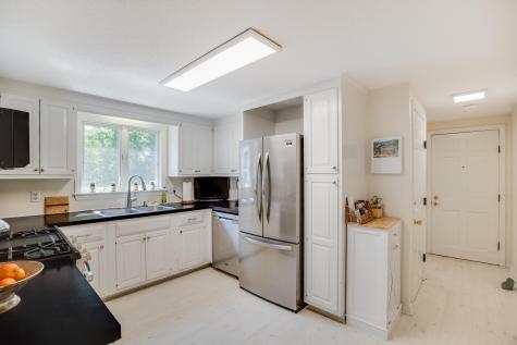 240 Bragg's Lane Barnstable MA 02630