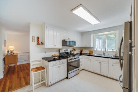 240 Bragg's Lane Barnstable MA 02630