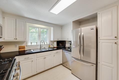 240 Bragg's Lane Barnstable MA 02630