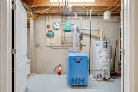 240 Bragg's Lane Barnstable MA 02630