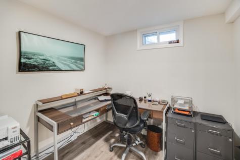 240 Bragg's Lane Barnstable MA 02630