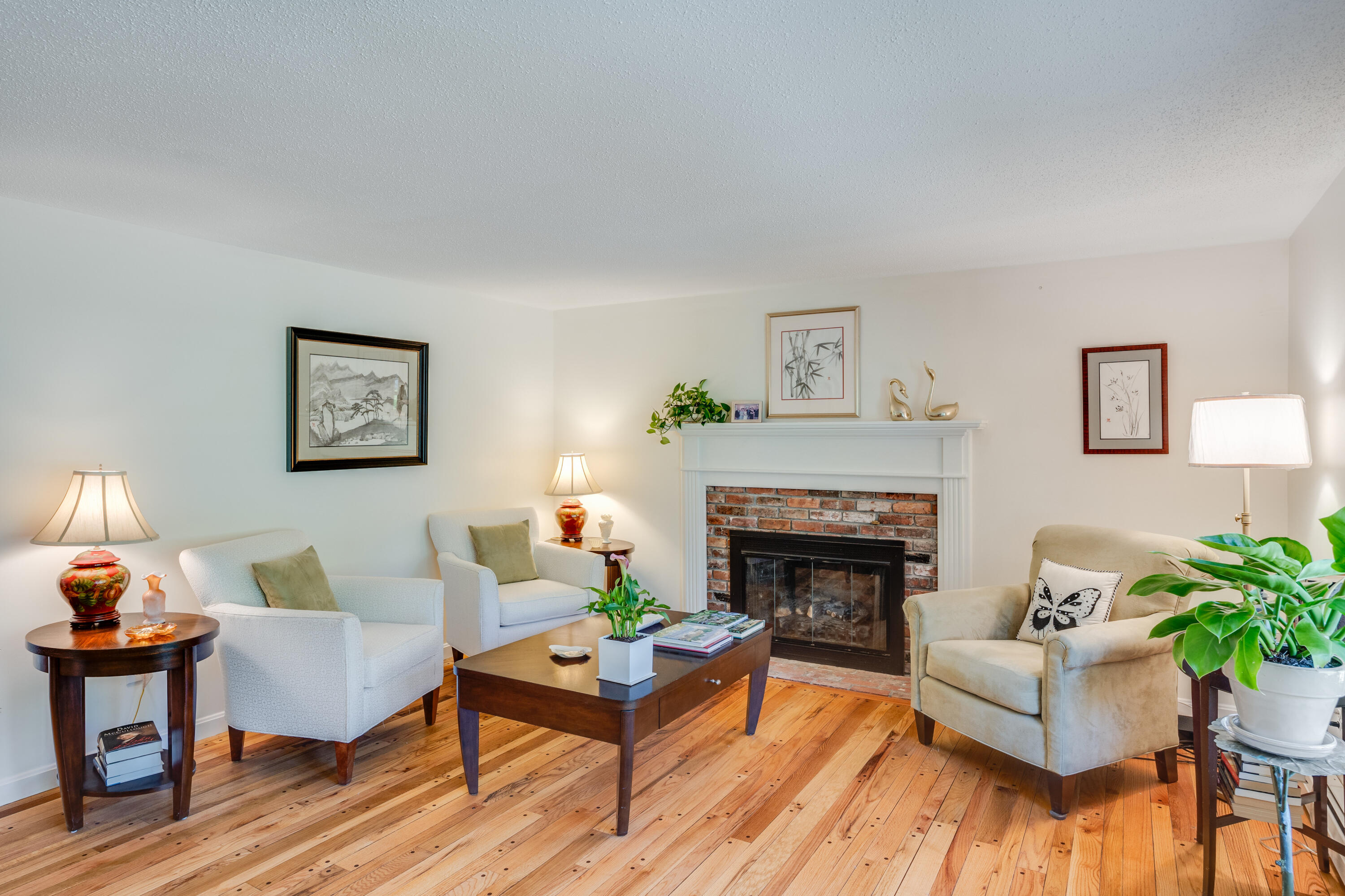 240 Bragg's Lane Barnstable MA 02630