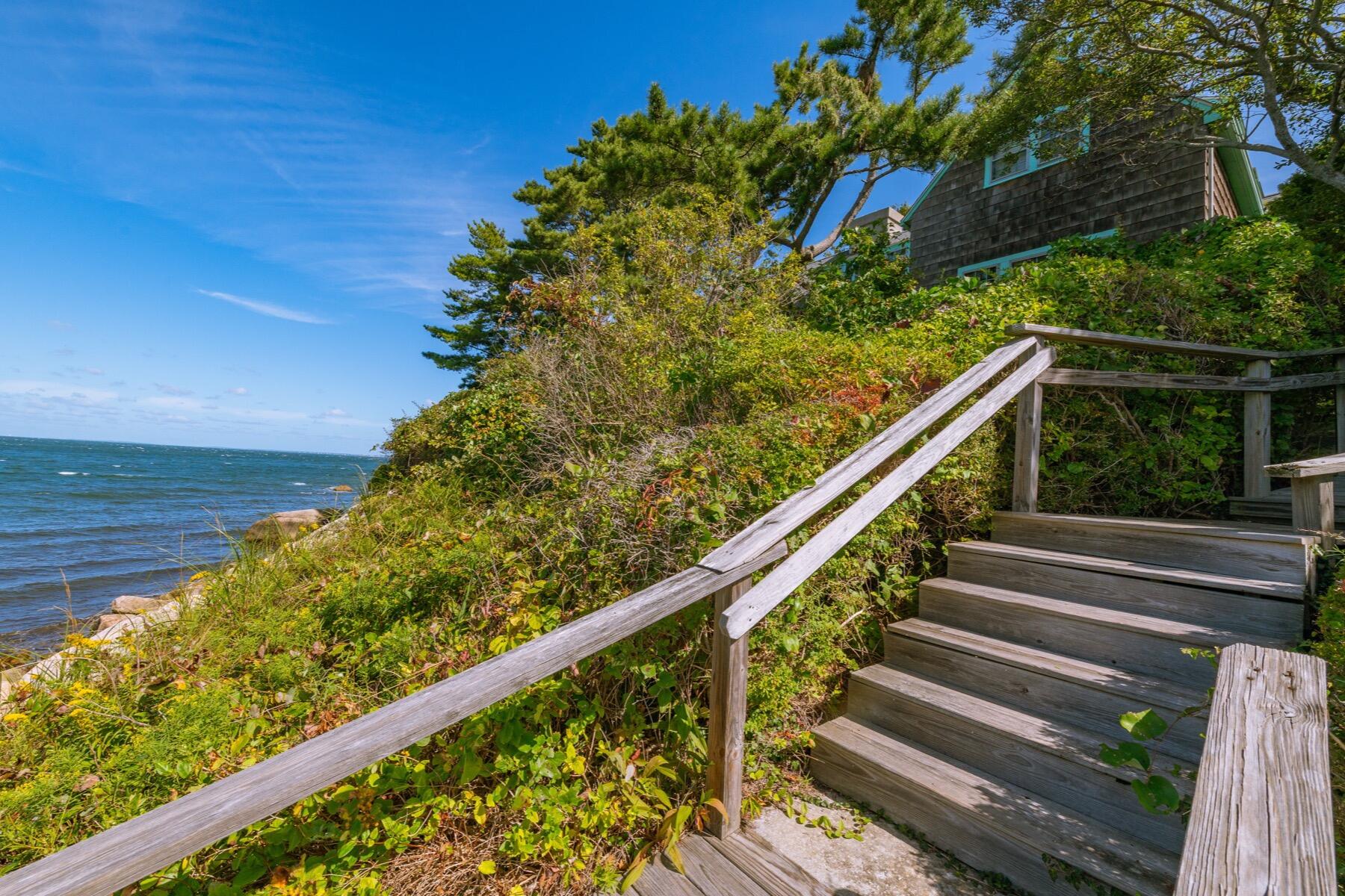 46 Gardiner Road Woods Hole MA 02543