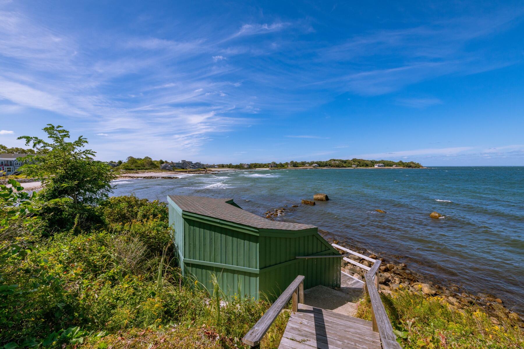 46 Gardiner Road Woods Hole MA 02543