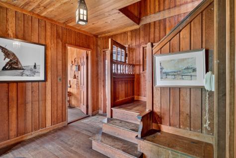 46 Gardiner Road Woods Hole MA 02543