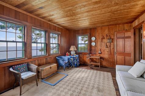 46 Gardiner Road Woods Hole MA 02543