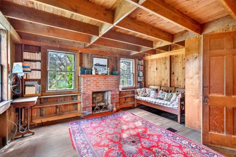 46 Gardiner Road Woods Hole MA 02543
