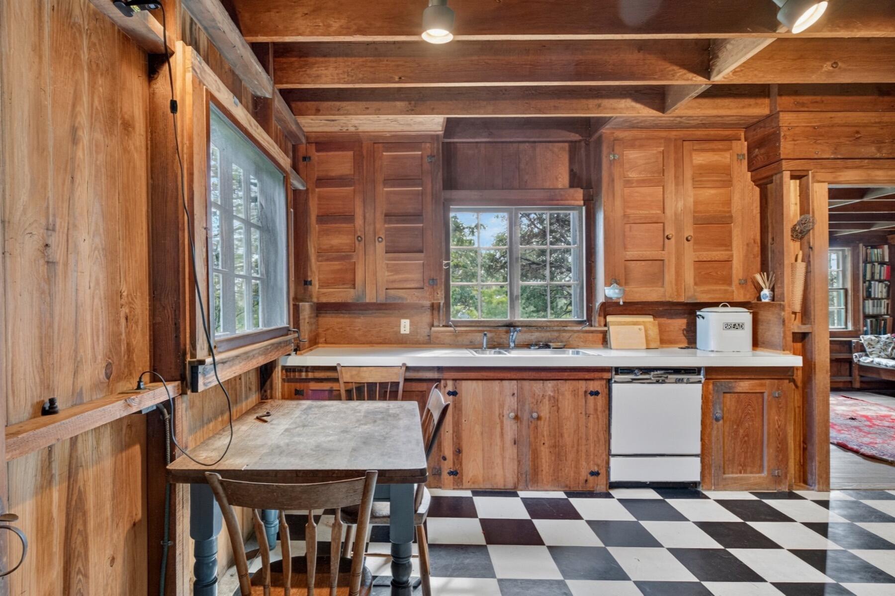 46 Gardiner Road Woods Hole MA 02543
