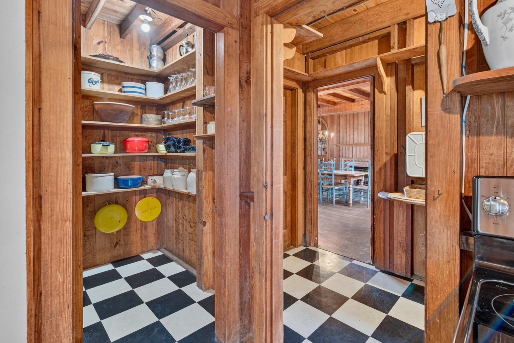 46 Gardiner Road Woods Hole MA 02543