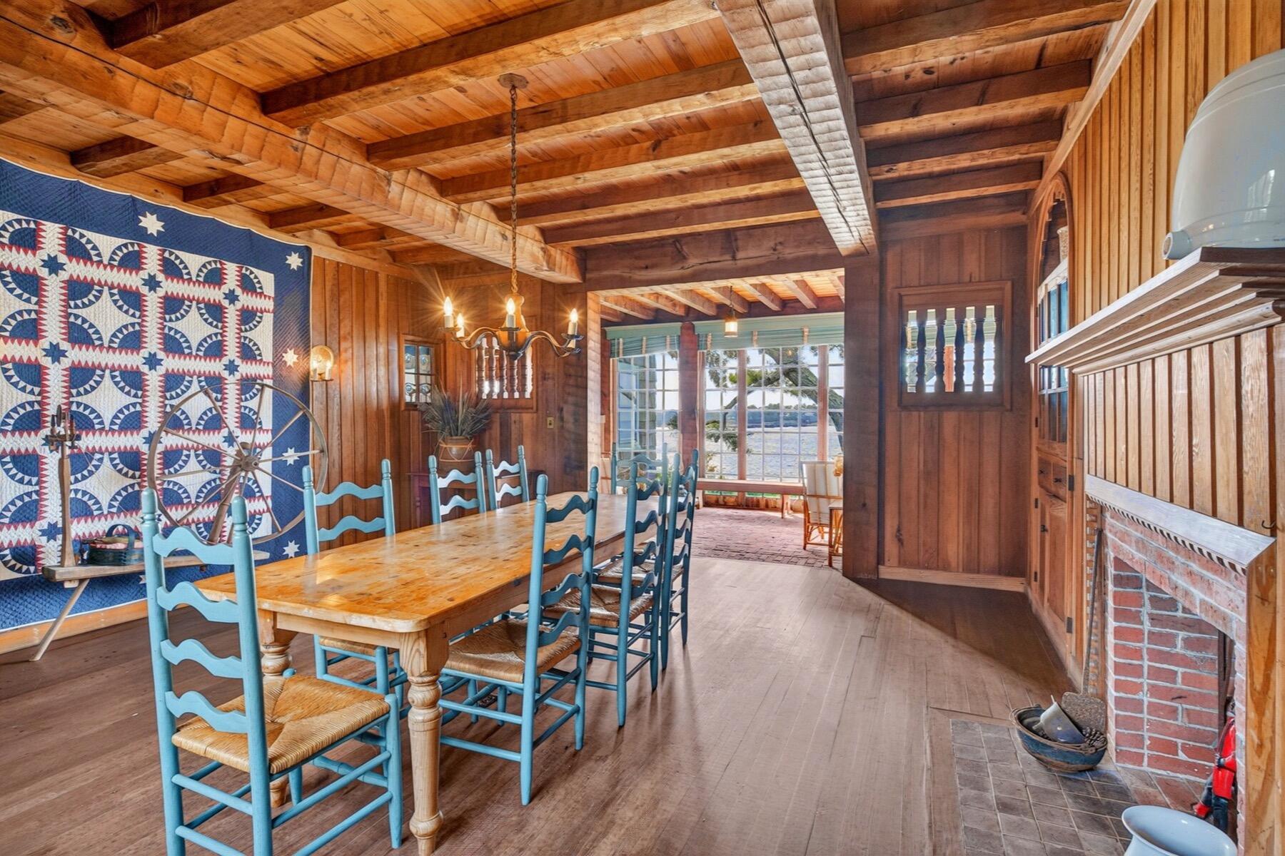 46 Gardiner Road Woods Hole MA 02543