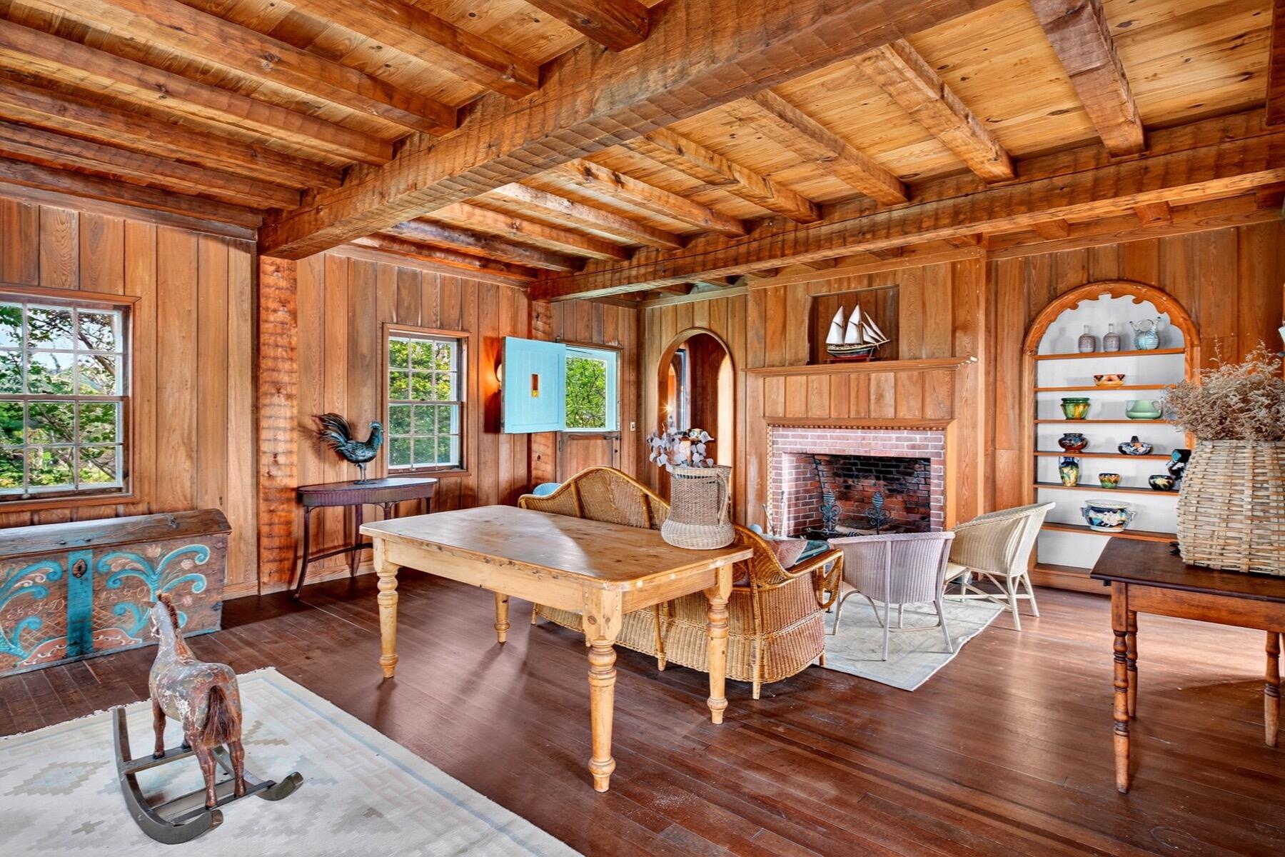 46 Gardiner Road Woods Hole MA 02543