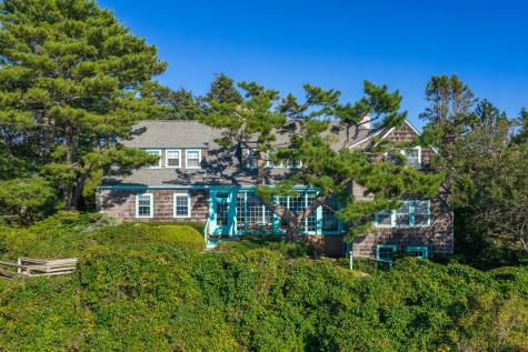 46 Gardiner Road Woods Hole MA 02543