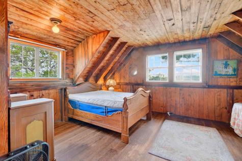 46 Gardiner Road Woods Hole MA 02543