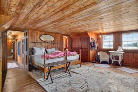 46 Gardiner Road Woods Hole MA 02543