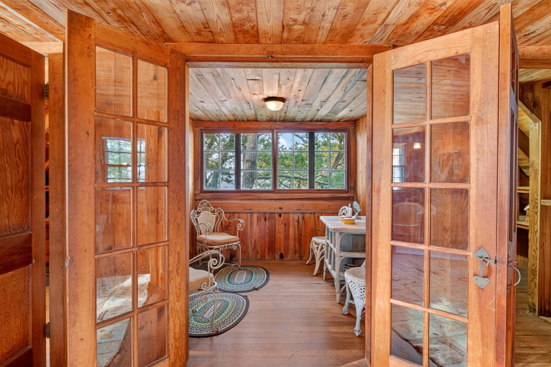 46 Gardiner Road Woods Hole MA 02543