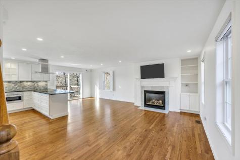 160 Algonquin Avenue Mashpee MA 02649