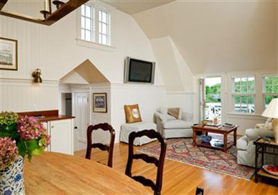 43 Church Street Woods Hole MA 02543
