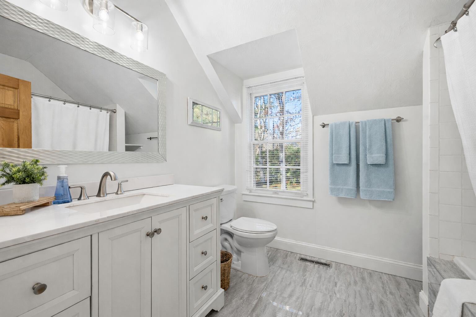 578 Huckins Neck Road Centerville MA 02632