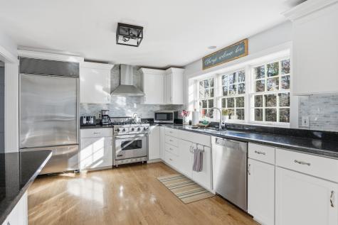 578 Huckins Neck Road Barnstable MA 02632
