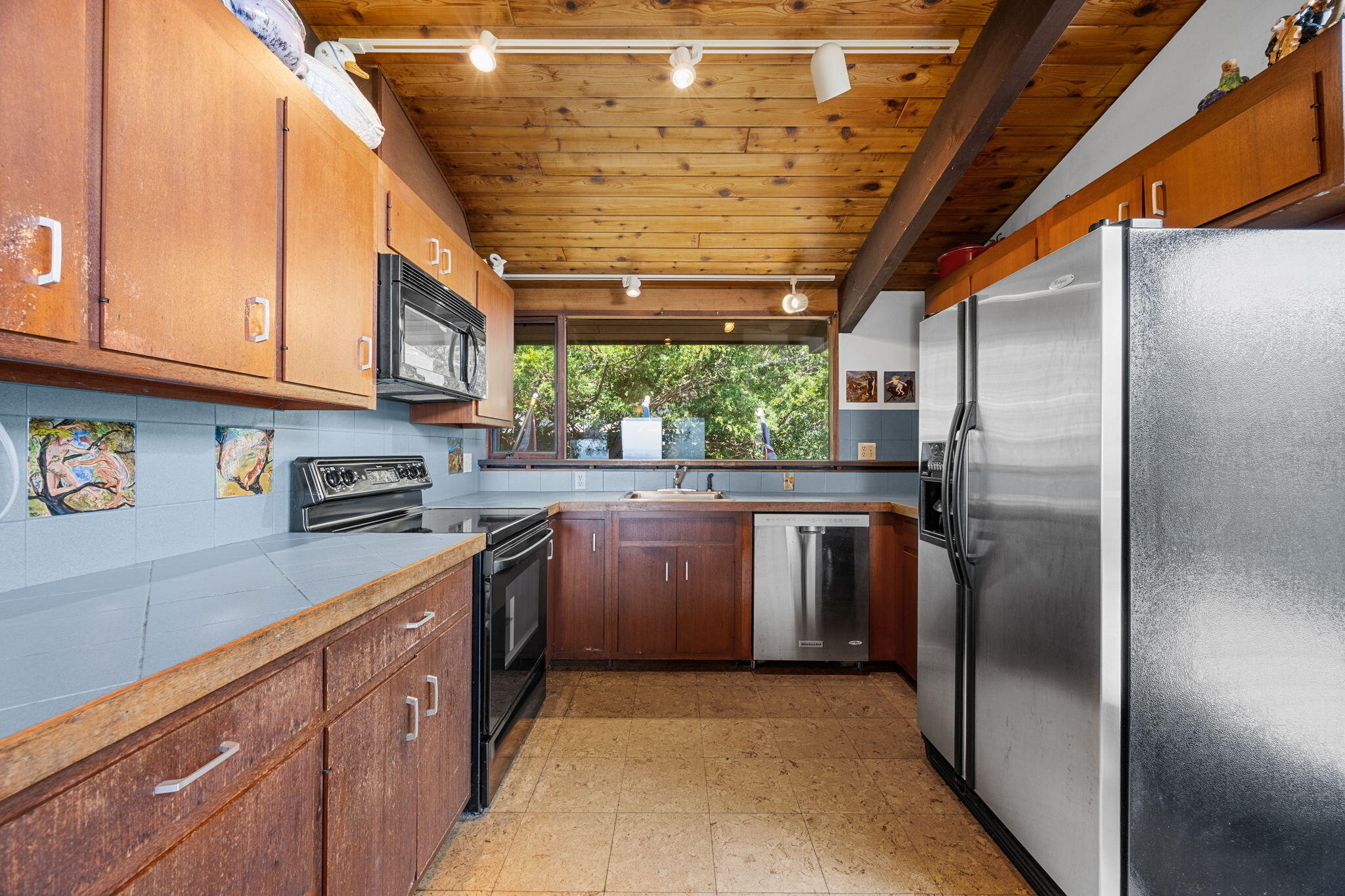 25 Resolution Road Truro MA 02666