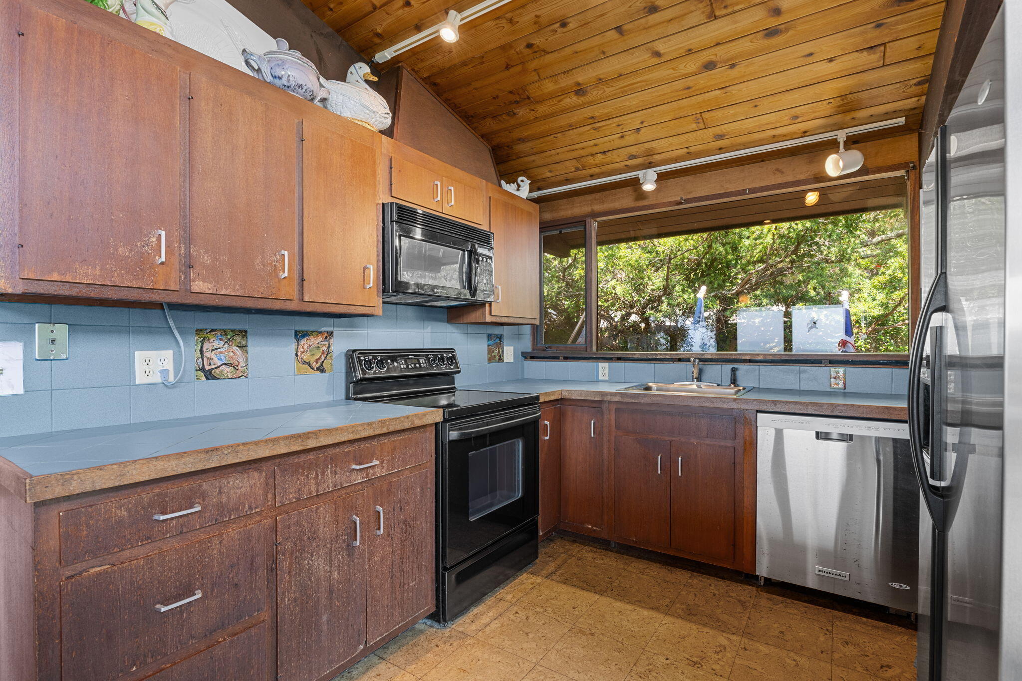 25 Resolution Road Truro MA 02666