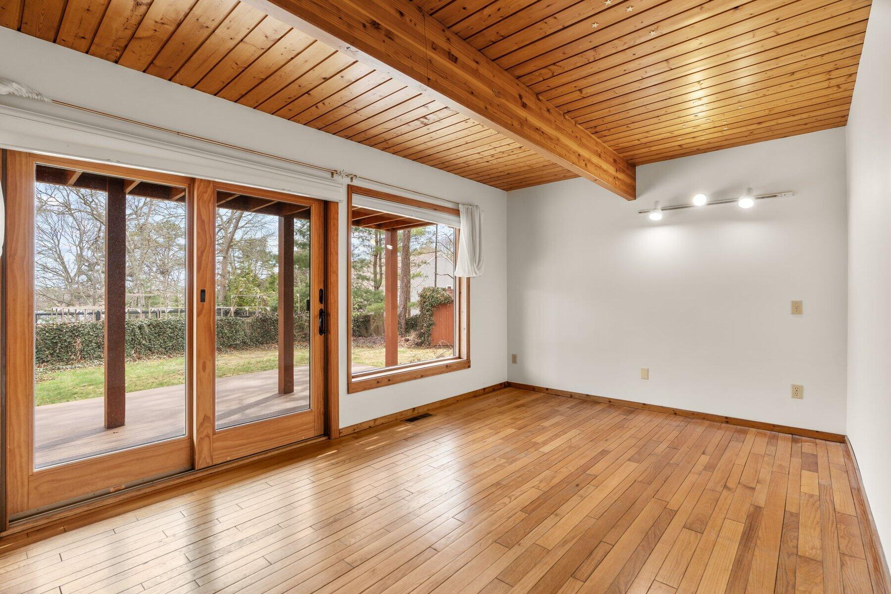 13 Cedar Street Mashpee MA 02649