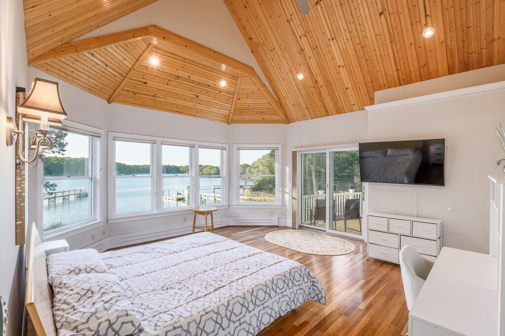 86 Summersea Road Mashpee MA 02649
