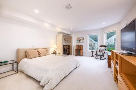 86 Summersea Road Mashpee MA 02649