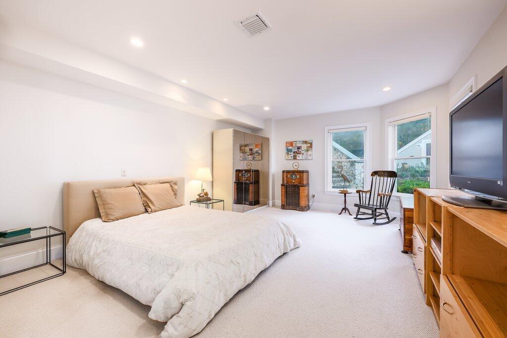 86 Summersea Road Mashpee MA 02649