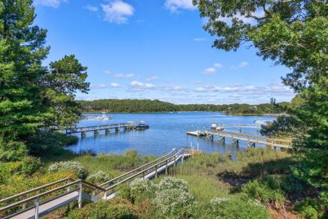 86 Summersea Road Mashpee MA 02649