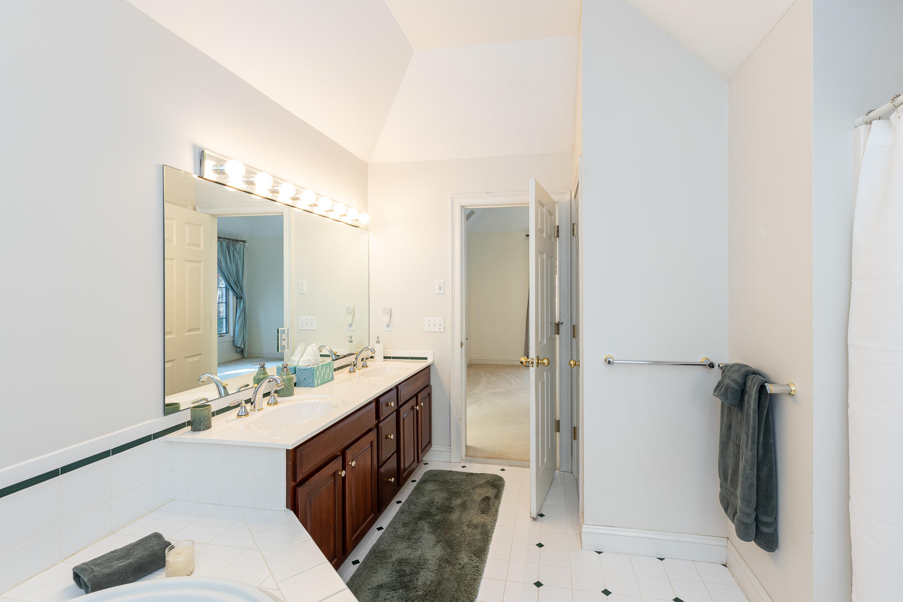 111 Saddleback Lane East Falmouth MA 02536