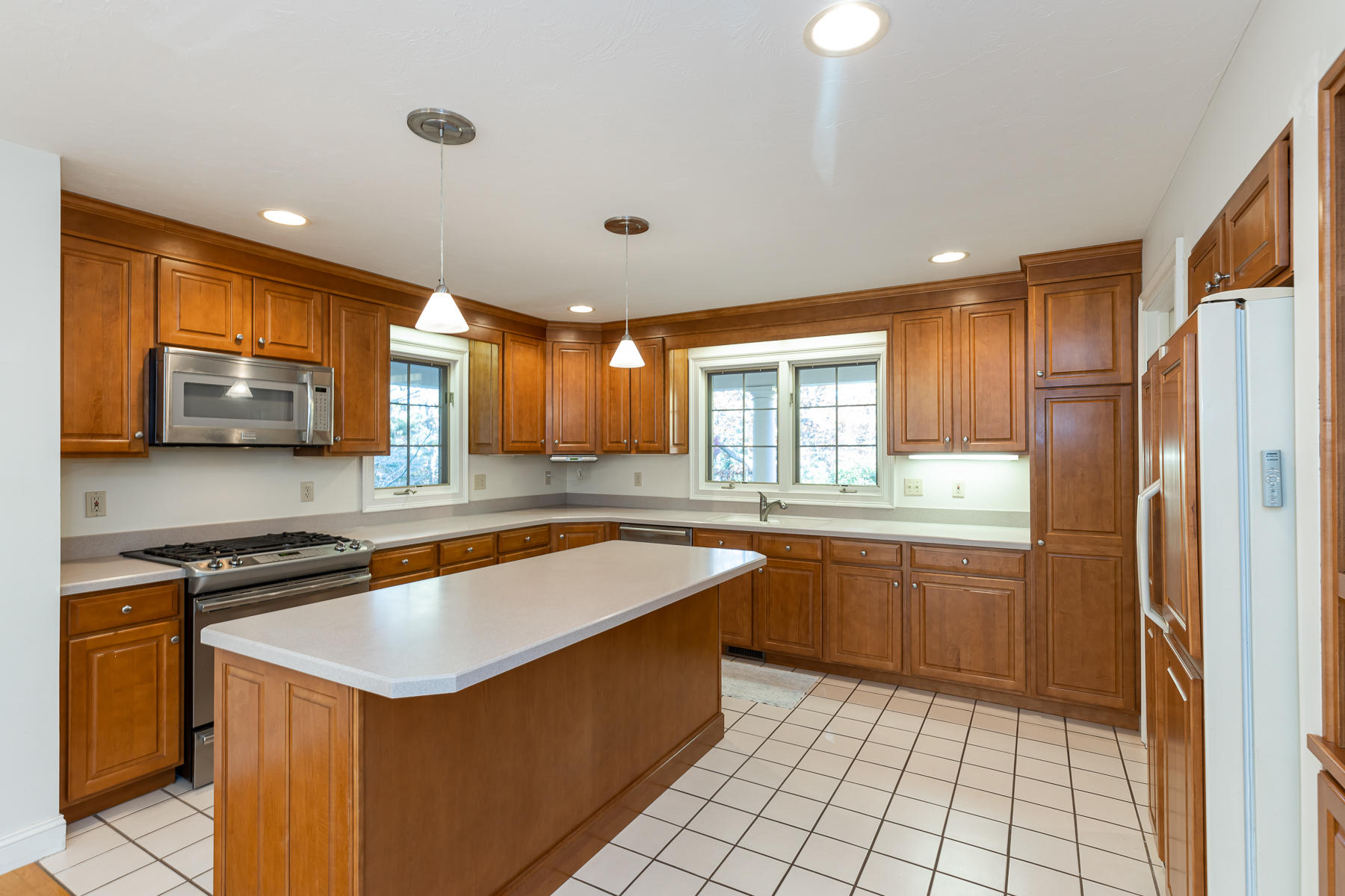 111 Saddleback Lane East Falmouth MA 02536