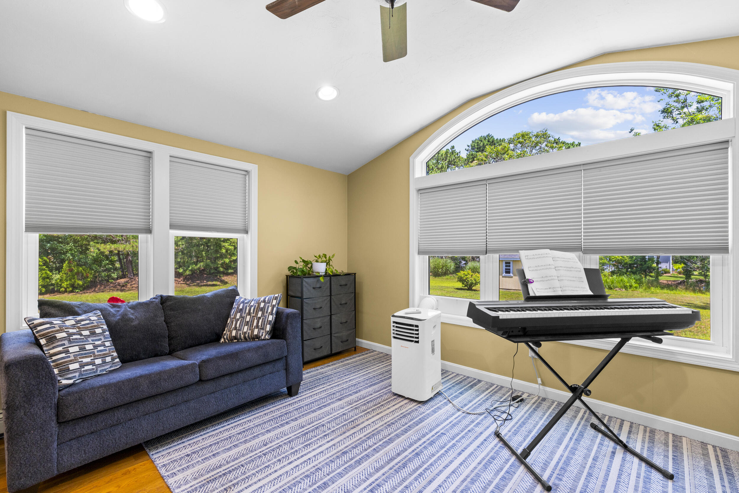 29 Sheffield Place Mashpee MA 02649