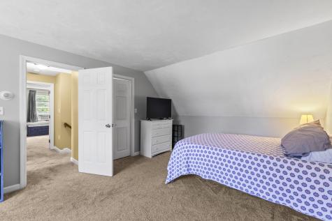 29 Sheffield Place Mashpee MA 02649