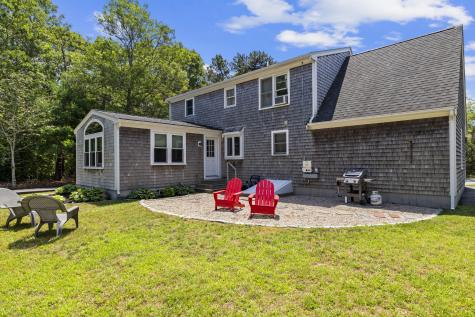 29 Sheffield Place Mashpee MA 02649