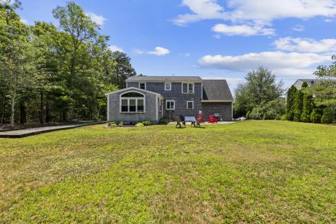 29 Sheffield Place Mashpee MA 02649