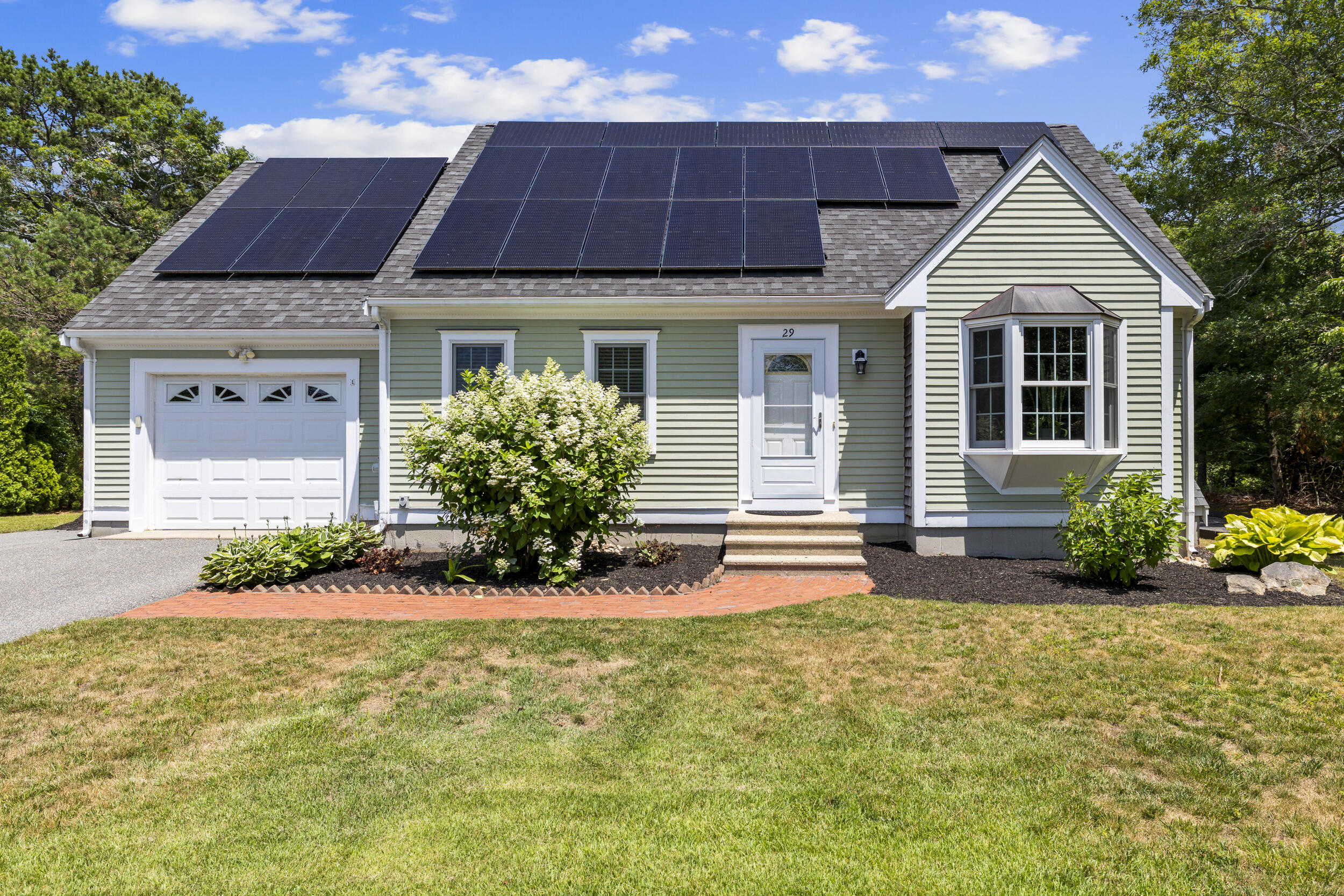 29 Sheffield Place Mashpee MA 02649