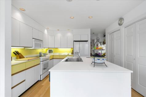 11 Joyce Circle Dennis MA 02641