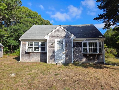 18 Cole Place Orleans MA 02653