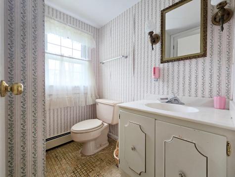 18 Cole Place Orleans MA 02653