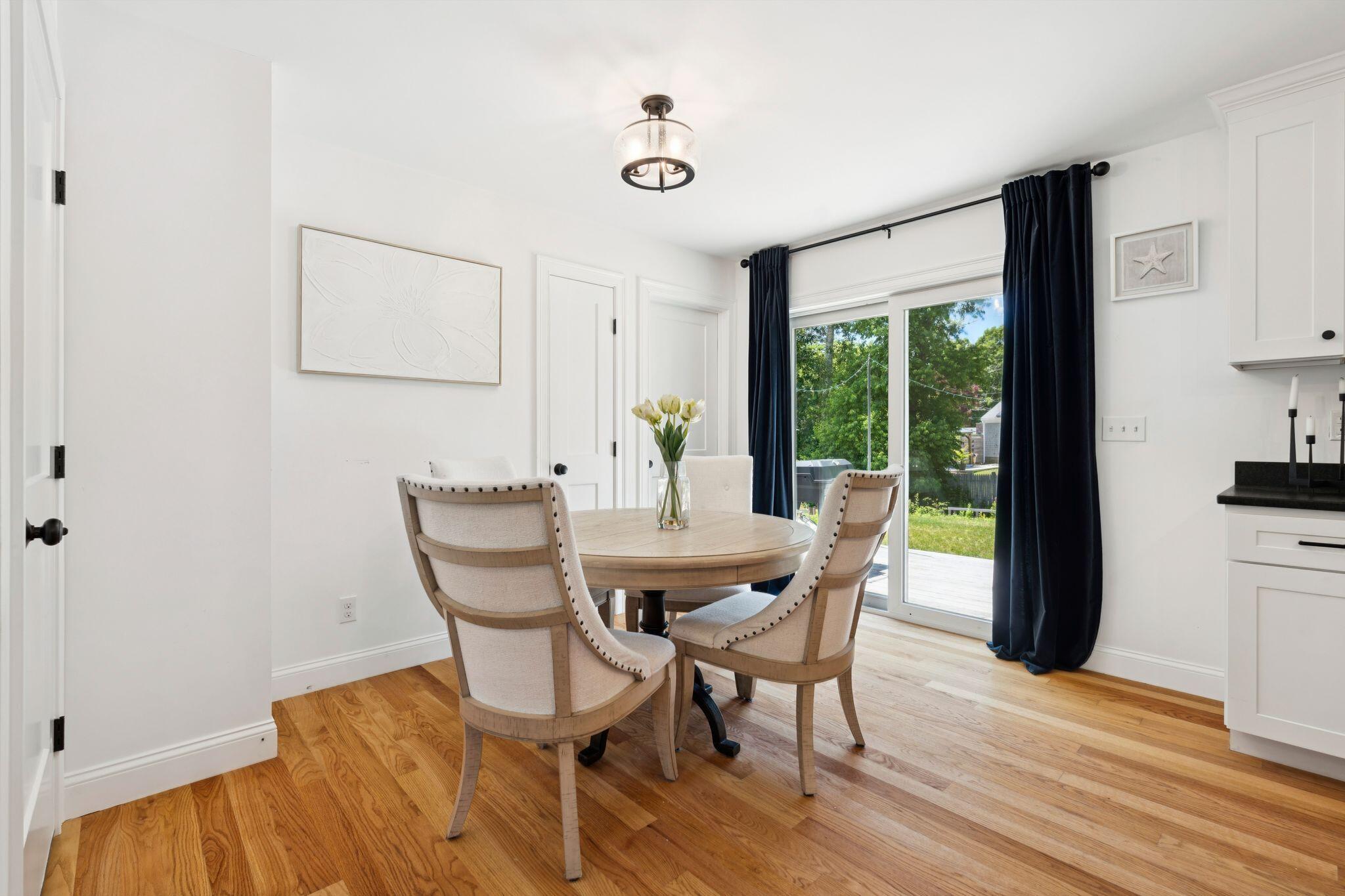 140 Broken Bow Lane Teaticket MA 02536