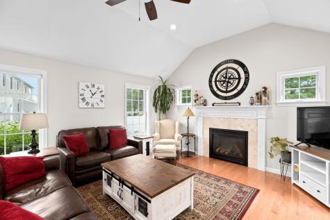 23 Settlers Way Bourne MA 02532